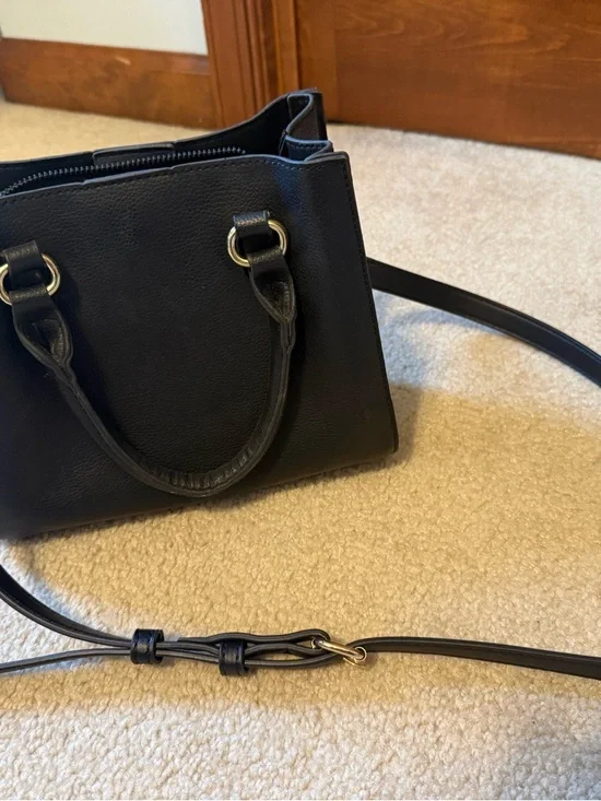 Amazon Black Satchel with Gold Hardware - Picture 4 of 6